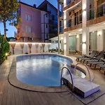 Family Hotel Jupiter Hotel 3*