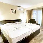 Hotel Family Hotel Jupiter