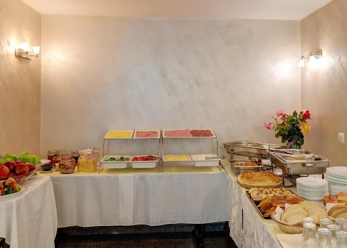 Family Hotel Jupiter Hotel 3*